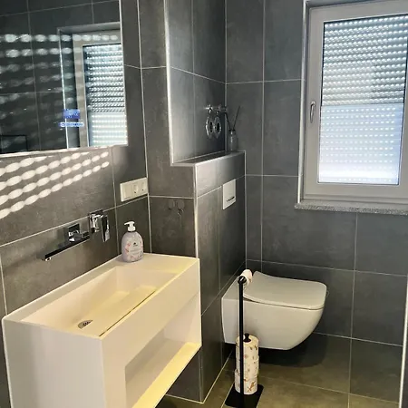 Haus-villa 2-zimmer Moderne In Wallersdorf-haidlfing Wallersdorf